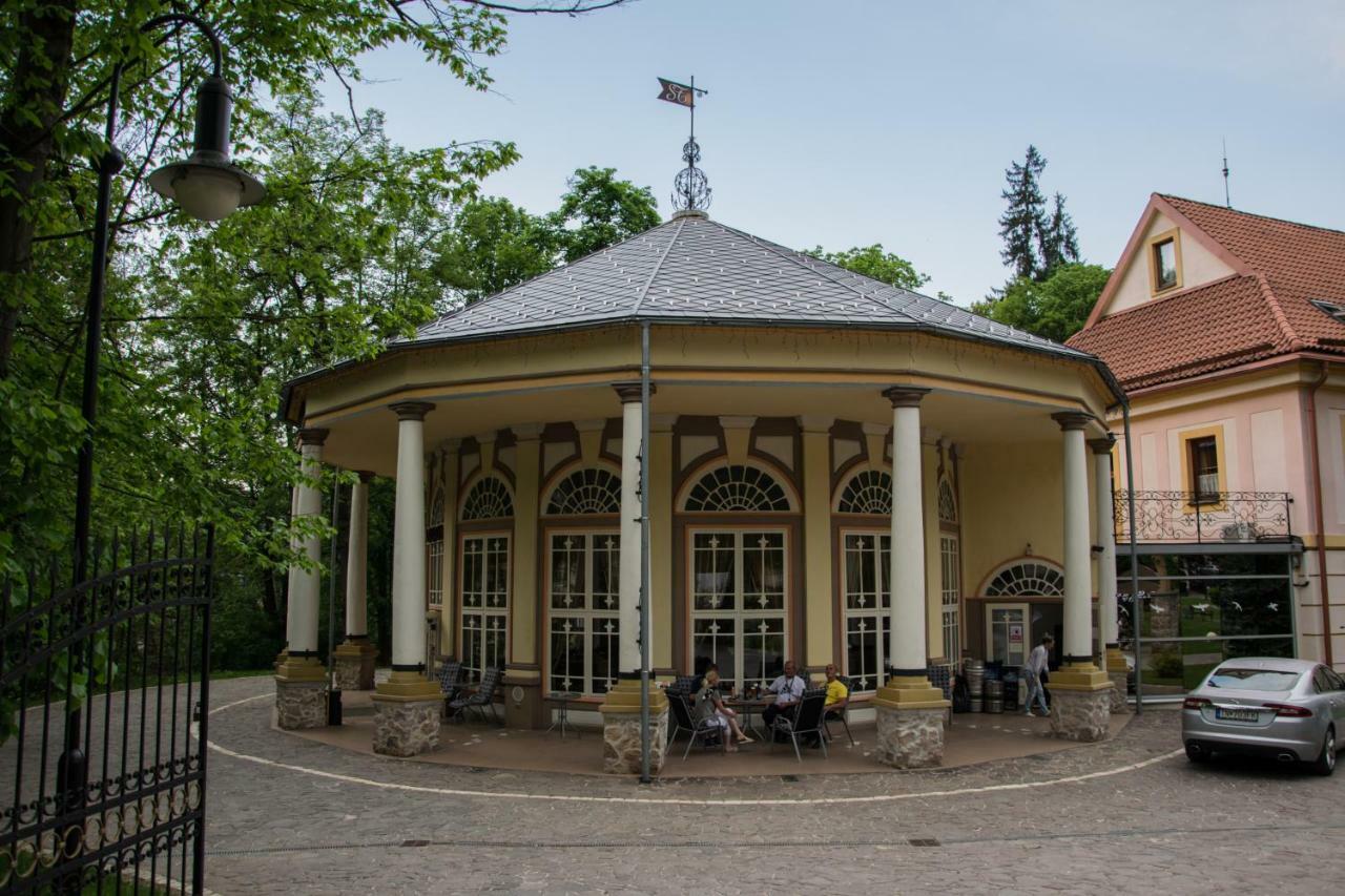 Grand Spa Holiday Home Sklené Teplice Exterior foto