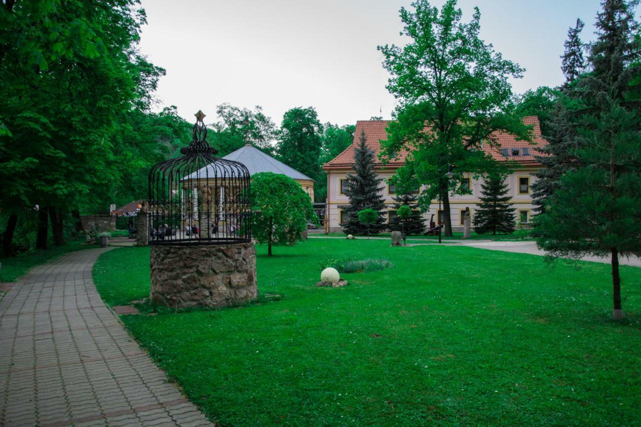 Grand Spa Holiday Home Sklené Teplice Exterior foto